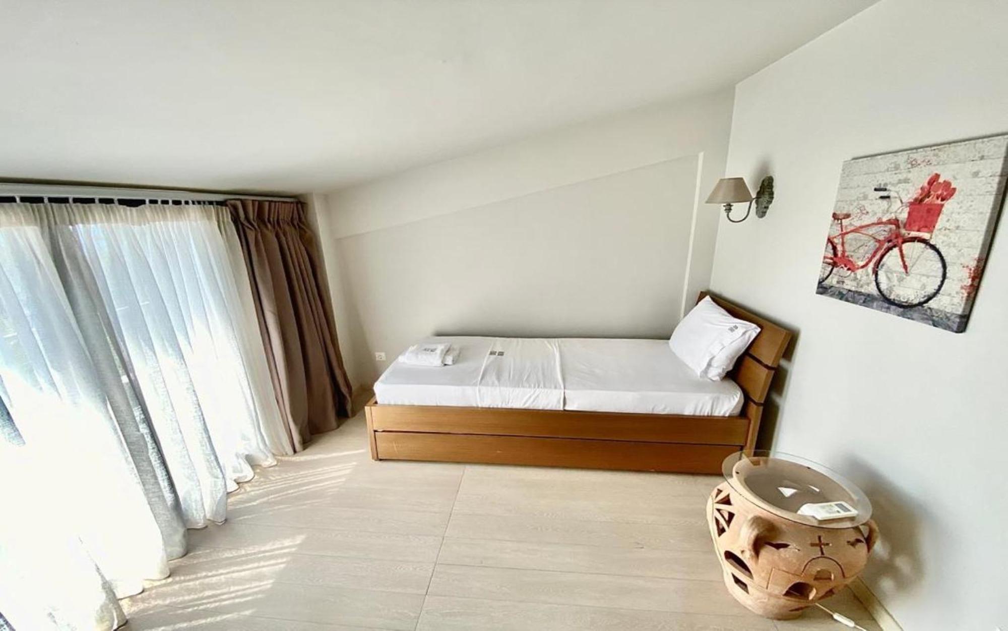 Olivia Estate Villa With Private Swimming Pool 엘리아 외부 사진